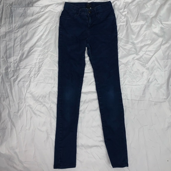 Blue Jeans - Picture 2 of 2